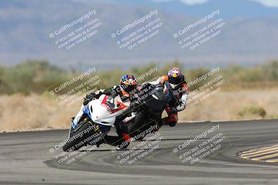 media/Nov-16-2025-Race Pace (Sun) [[8c5fa54630]]/Verified Riders/7-Turn 4 (1155am)/